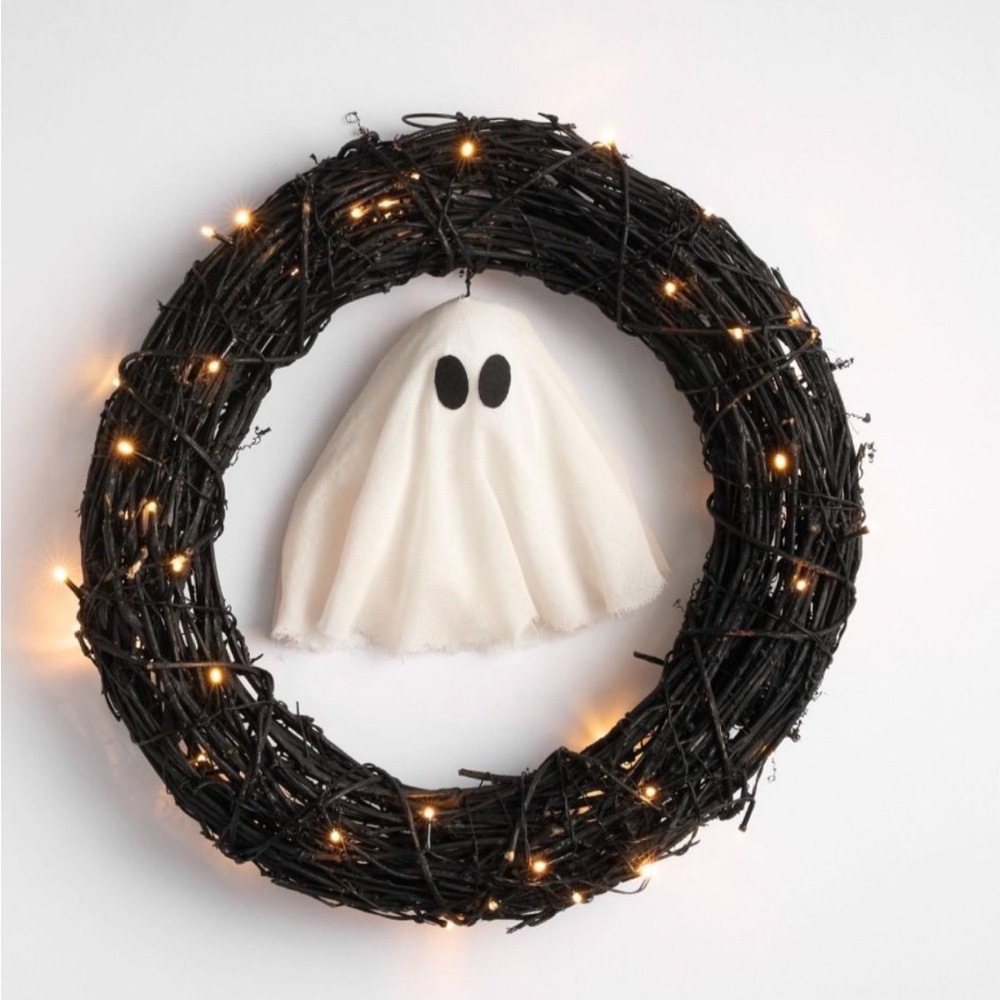 ❤️SOLD❤️New Pottery Barn Halloween Ghost Wreath with Lights